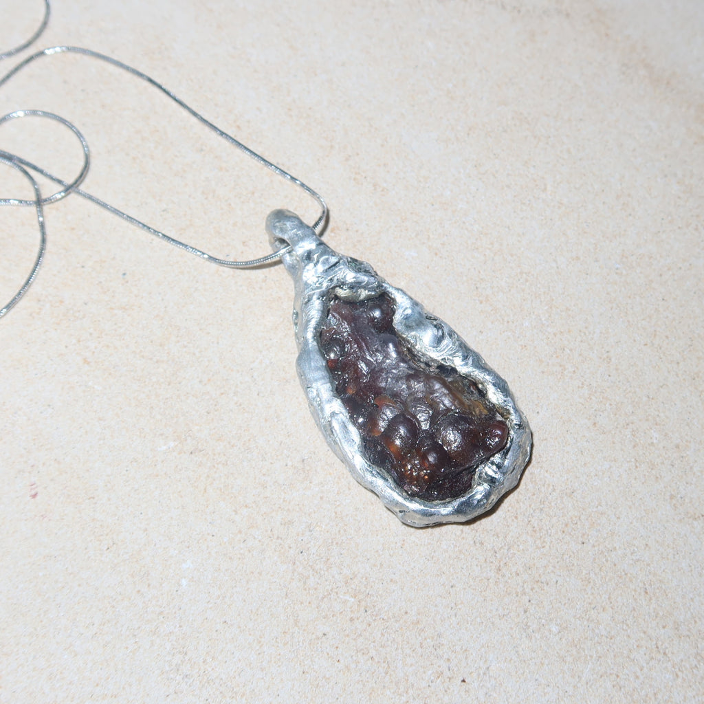 MELT - FIRE AGATE (V)
